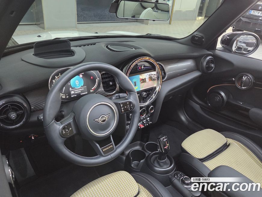 Mini Cooper Convertible 2024