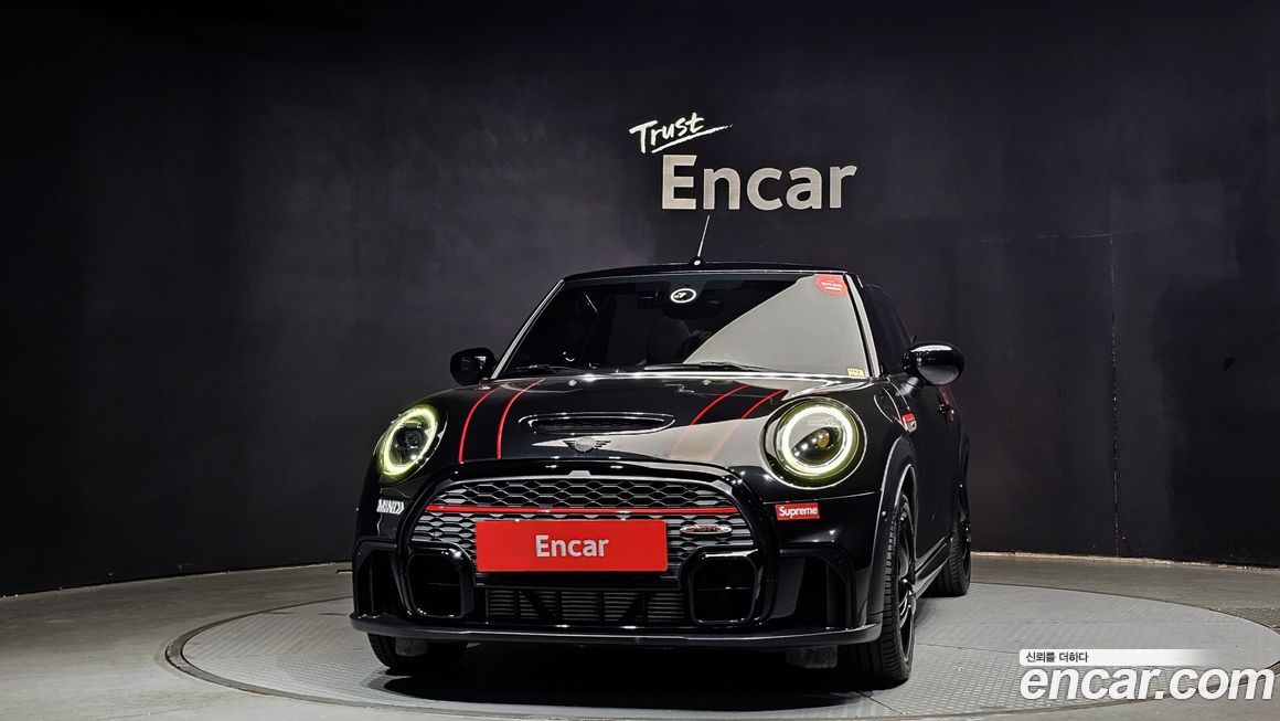 Mini Cooper Convertible 2023