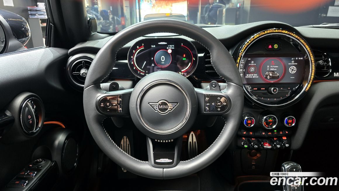 Mini Cooper Convertible 2023