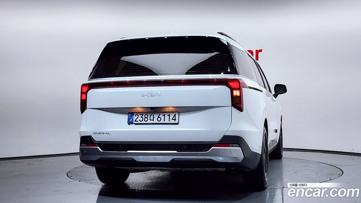 Kia Canival 2024