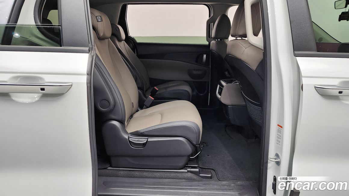 Kia Canival 2024