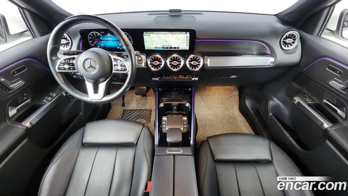 Mercedes-Benz GLB-Class 2021