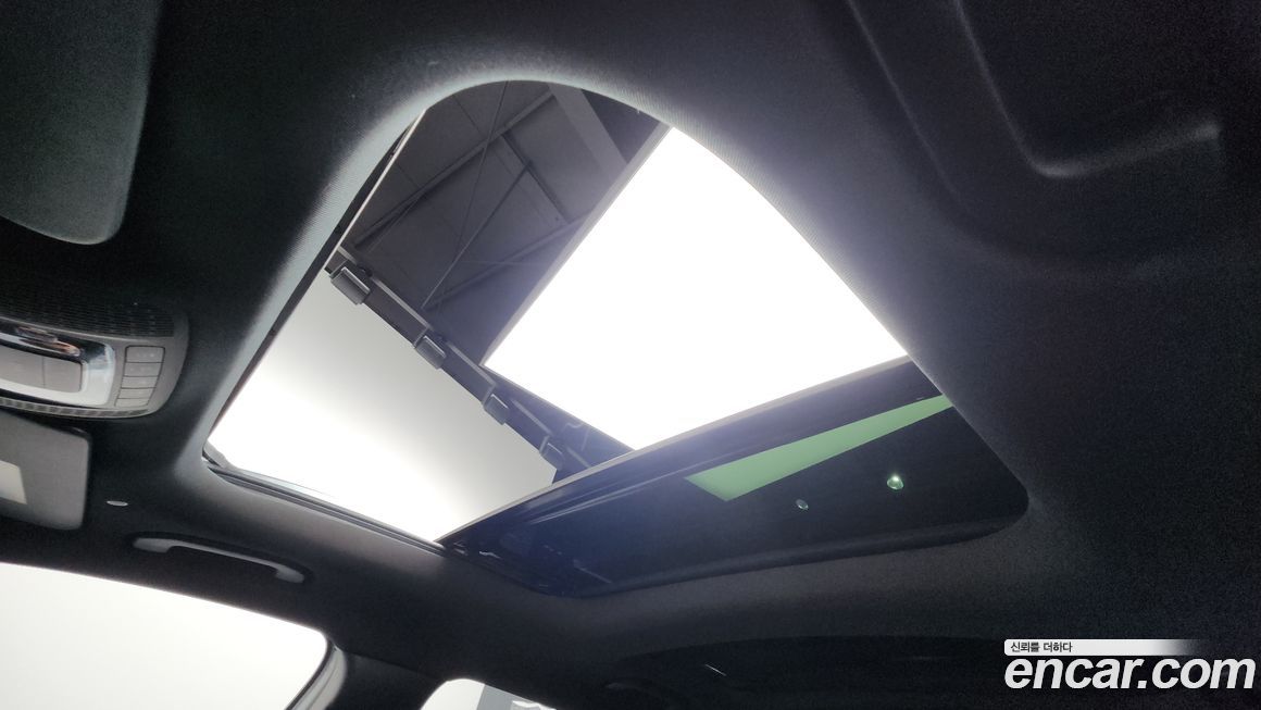 Mercedes-Benz GLB-Class 2021