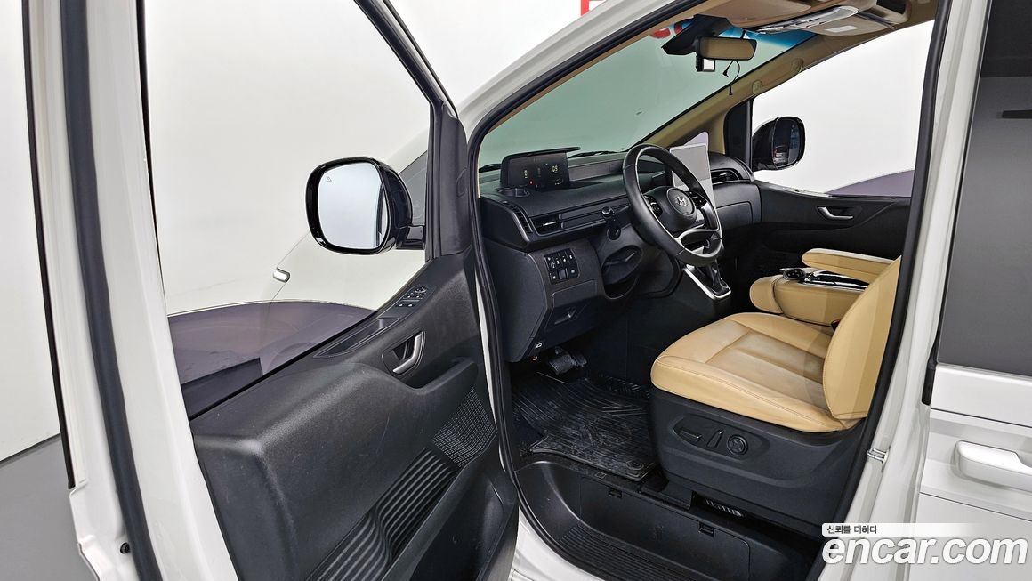 Hyundai Staria 2023