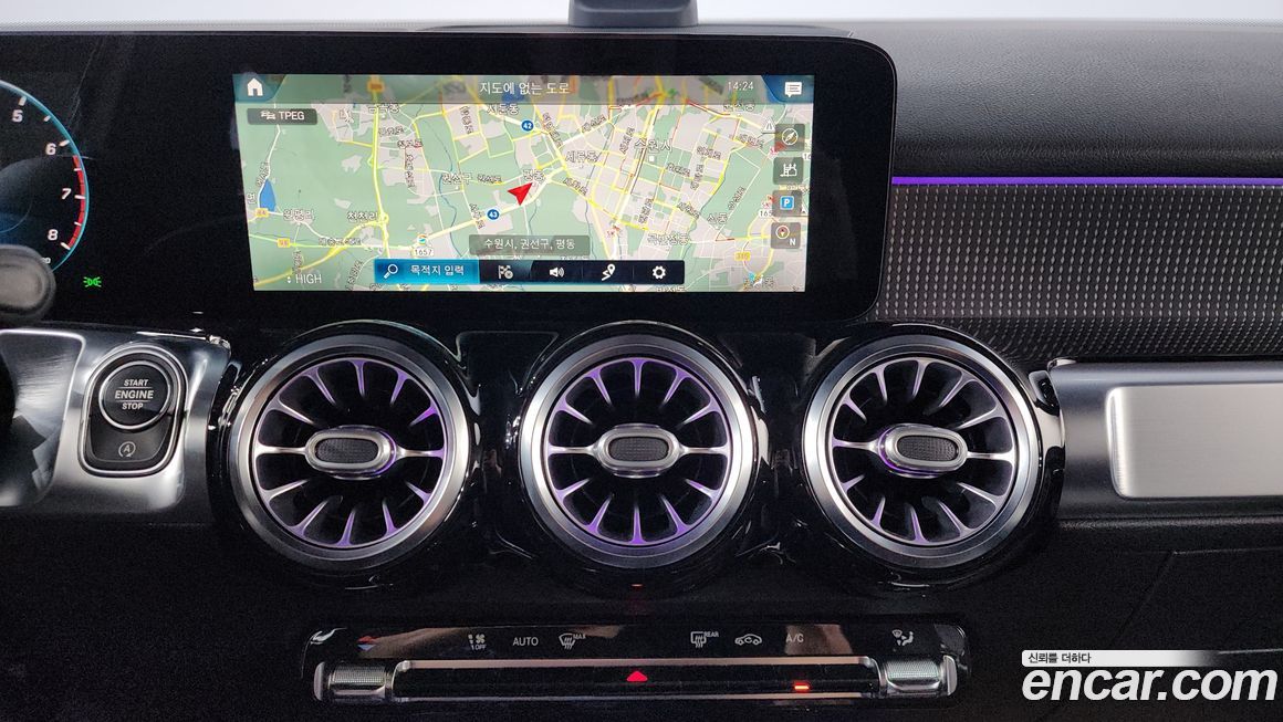 Mercedes-Benz GLB-Class 2021