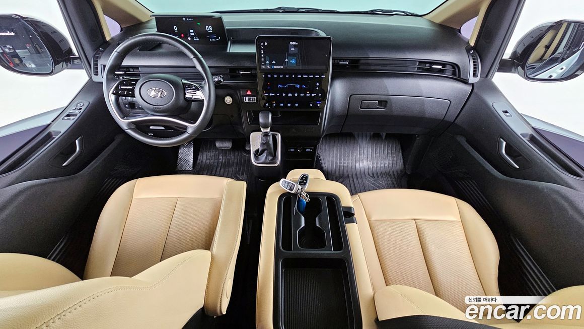 Hyundai Staria 2023