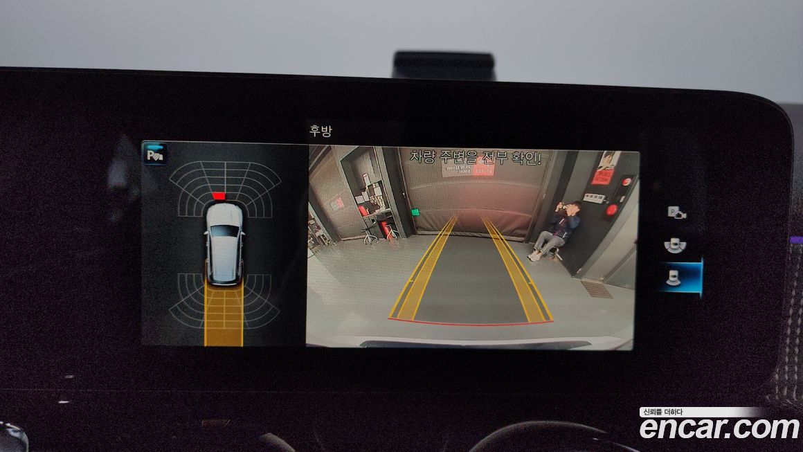 Mercedes-Benz GLB-Class 2021