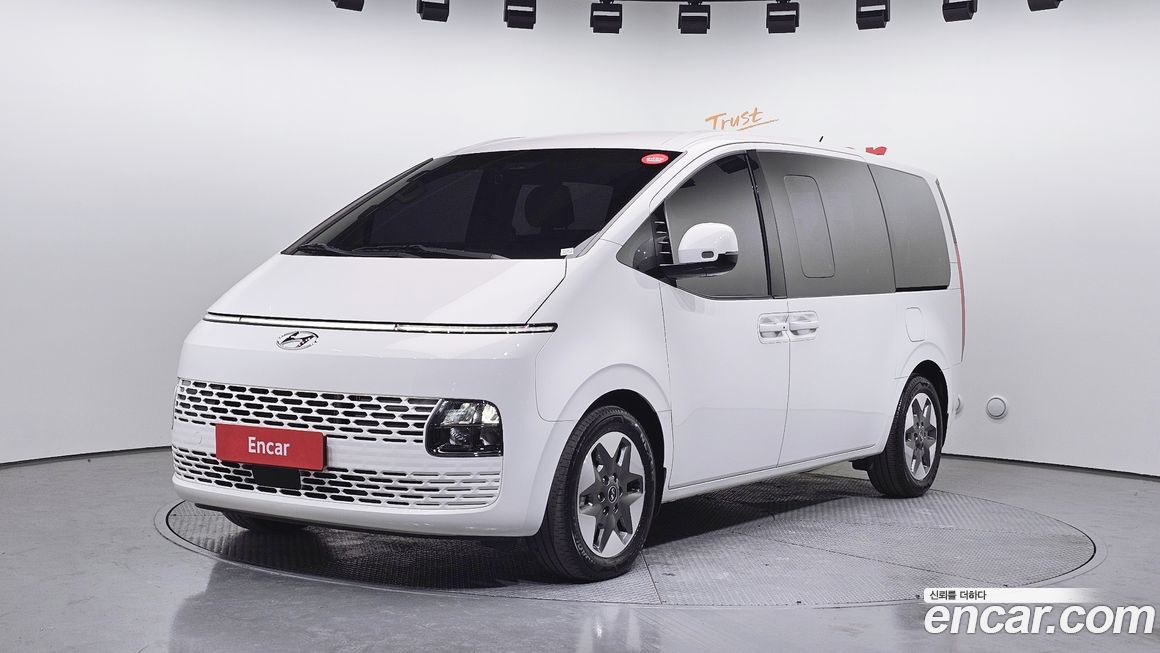 Hyundai Staria 2023