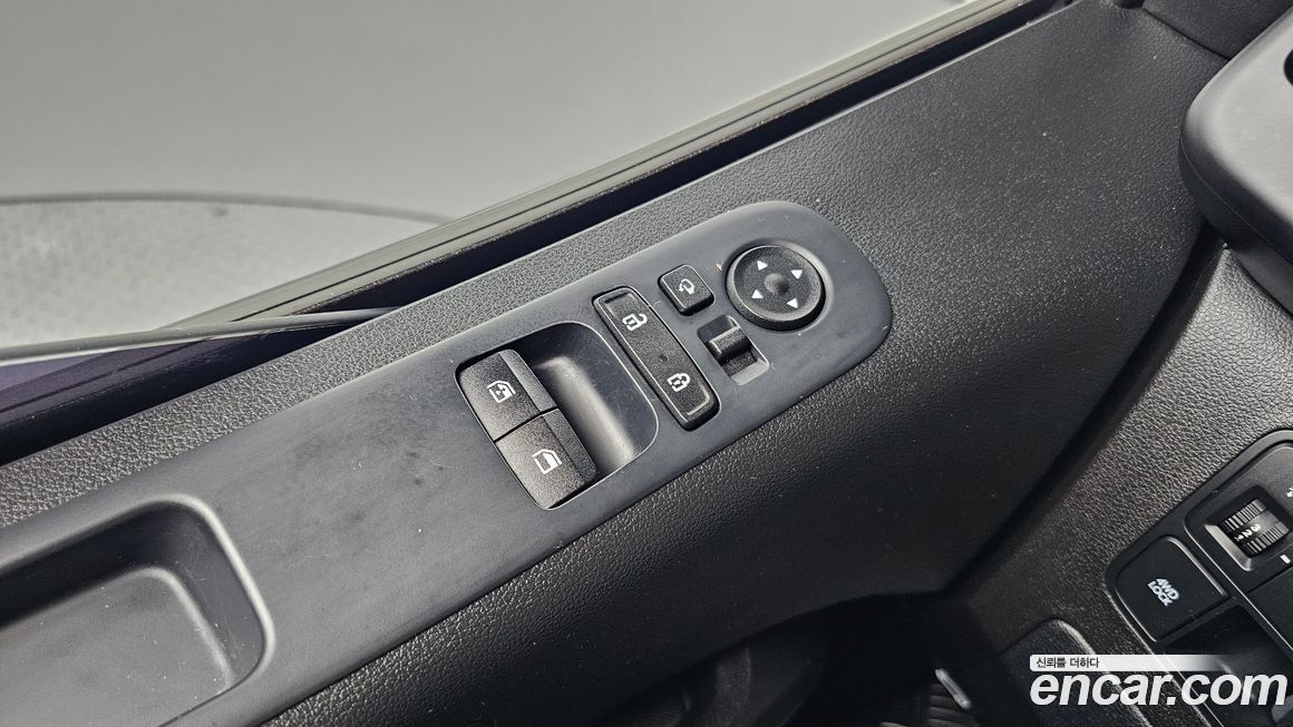 Hyundai Staria 2023