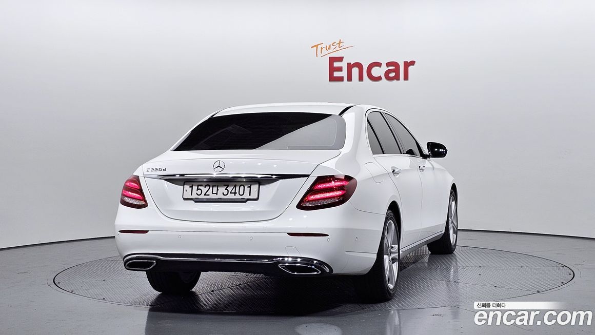 Mercedes-Benz E-Class 2018