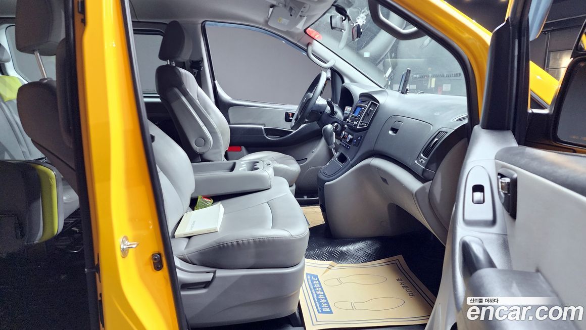 Hyundai Starex 2019