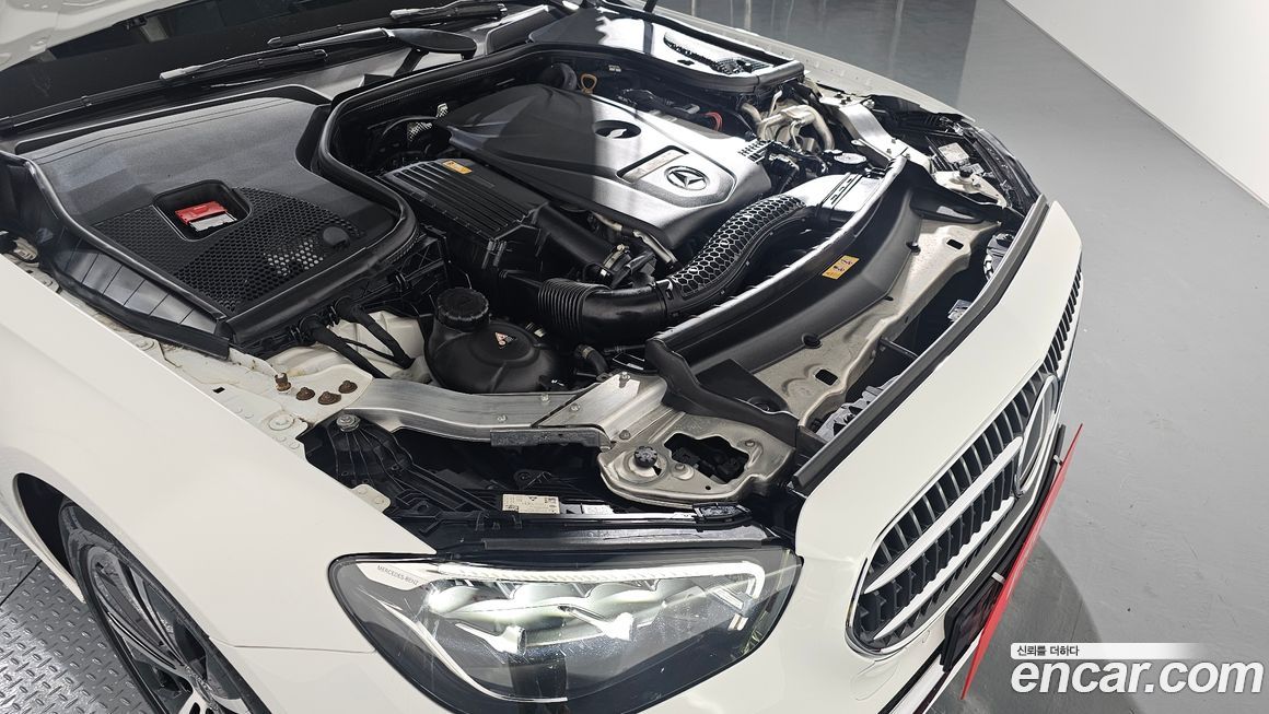 Mercedes-Benz E-Class 2021