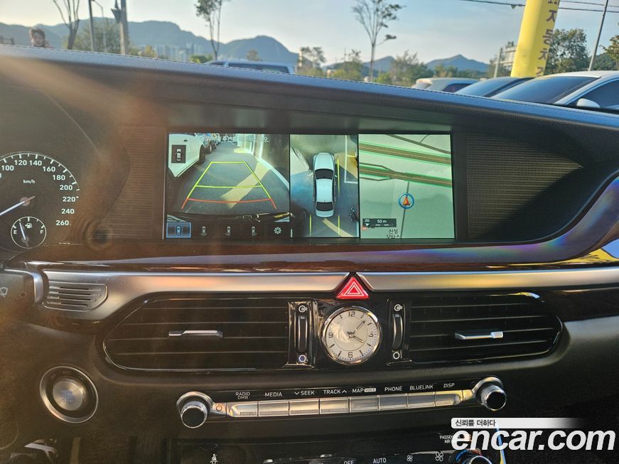 Genesis EQ900 2016