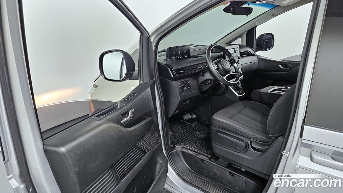 Hyundai Staria 2022