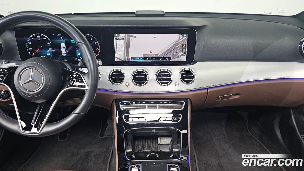 Mercedes-Benz E-Class 2021