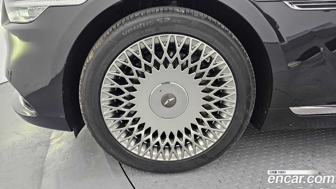 Genesis G90 2019
