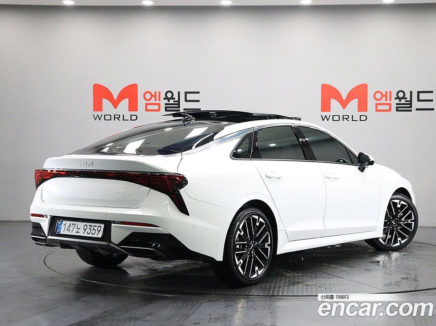 Kia K5 2025