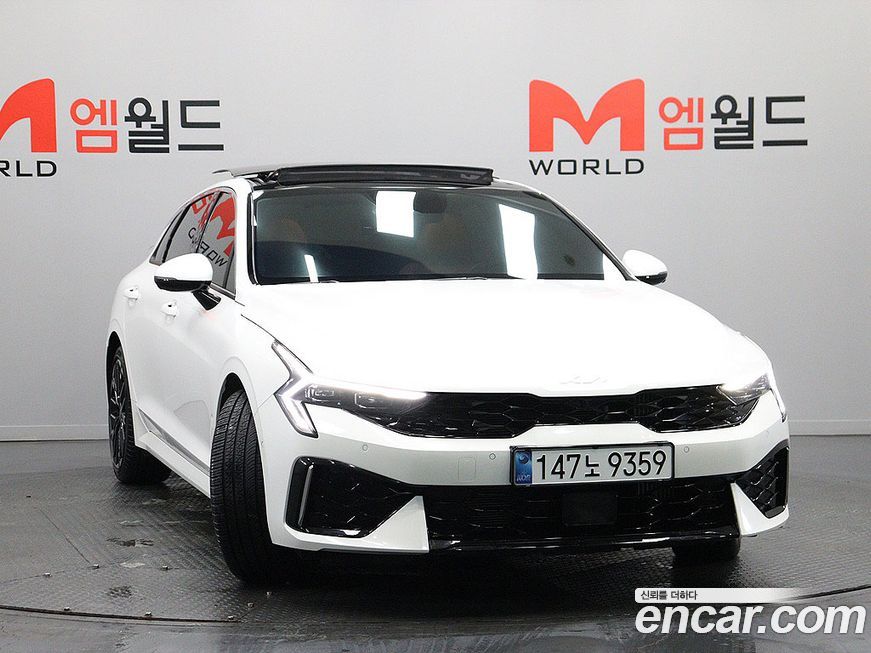 Kia K5 2025
