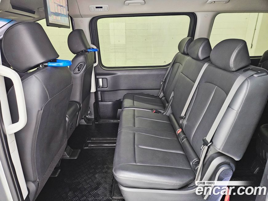 Hyundai Staria 2023