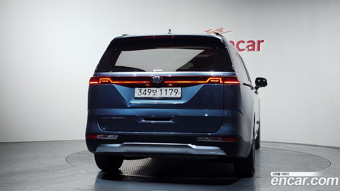 Kia Canival 2021