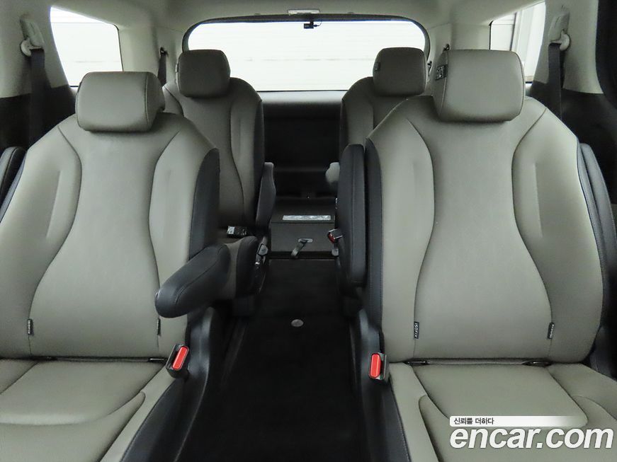 Kia Canival 2024