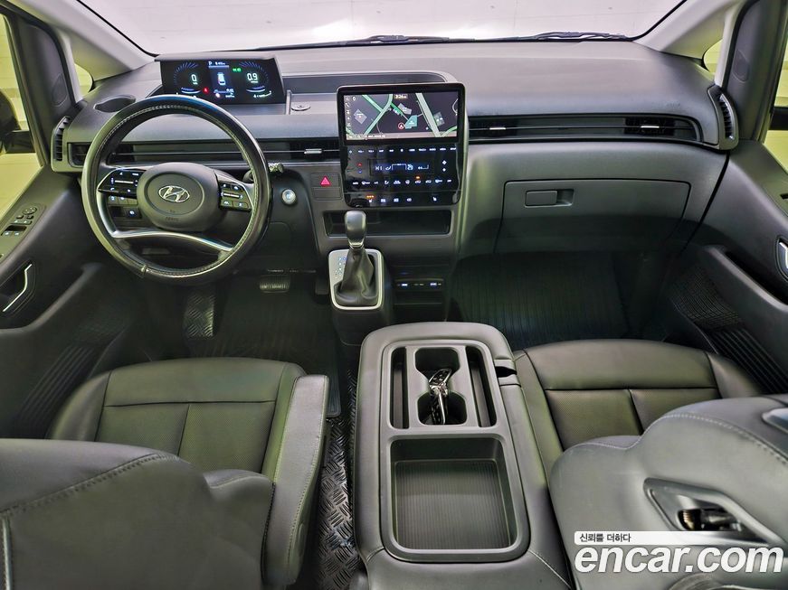 Hyundai Staria 2023
