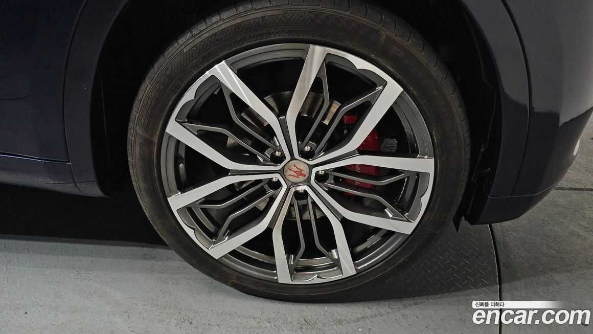 Maserati Levante 2017