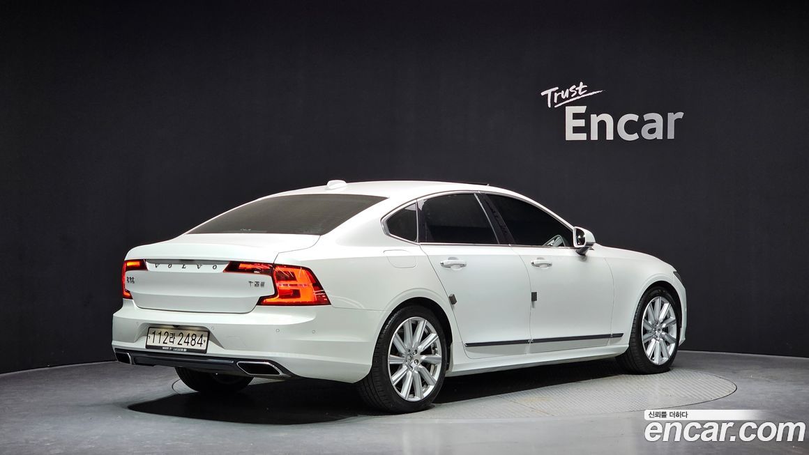 Volvo S90 2019