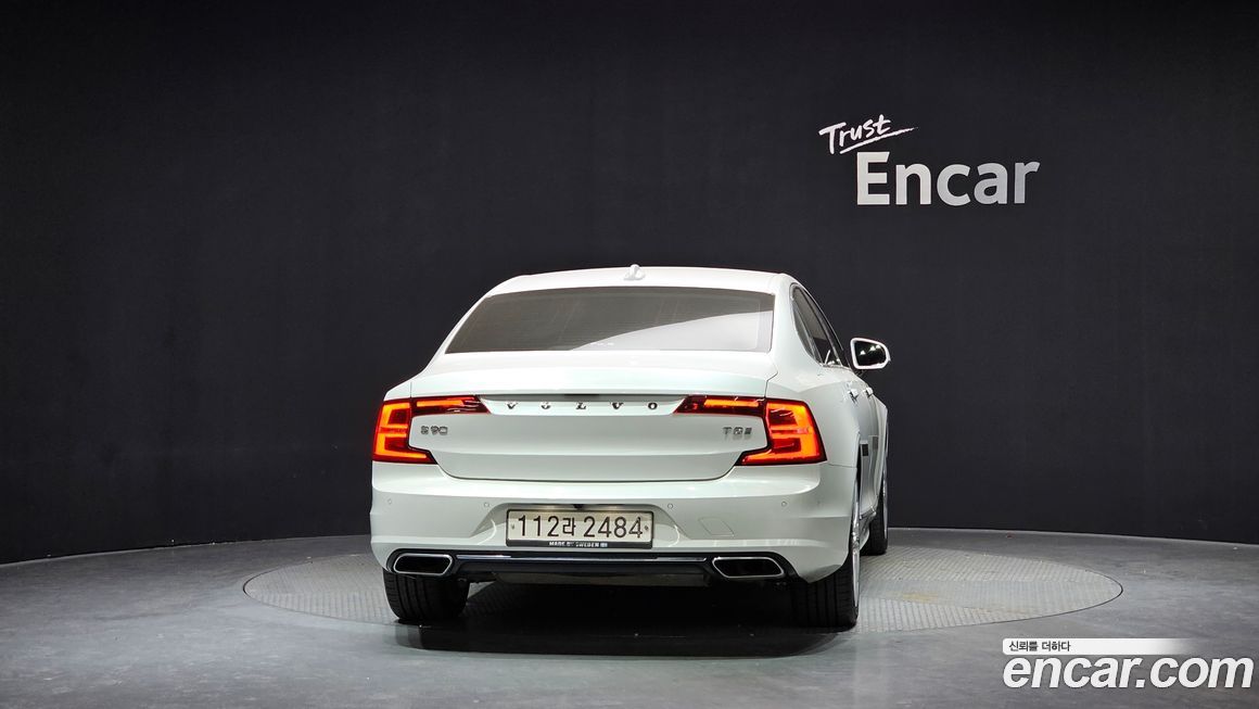 Volvo S90 2019