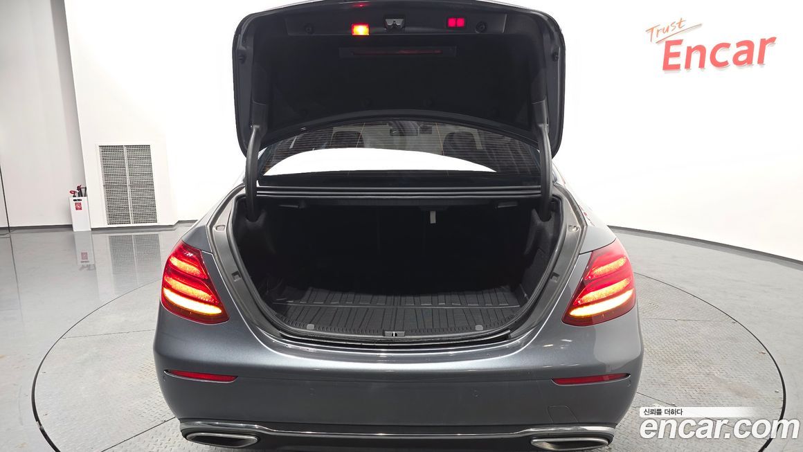 Mercedes-Benz E-Class 2019