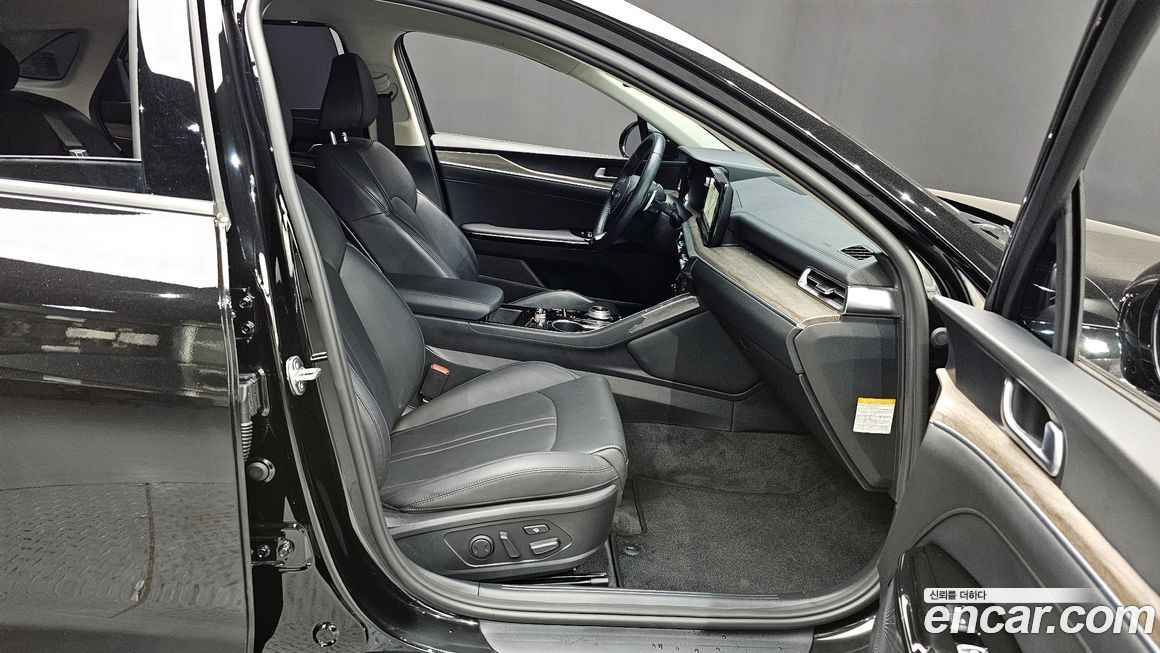 Kia K5 2023