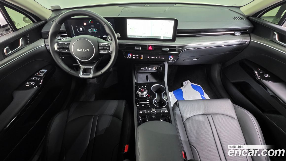 Kia K5 2025