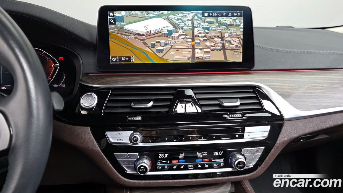 BMW 5-Series 2021