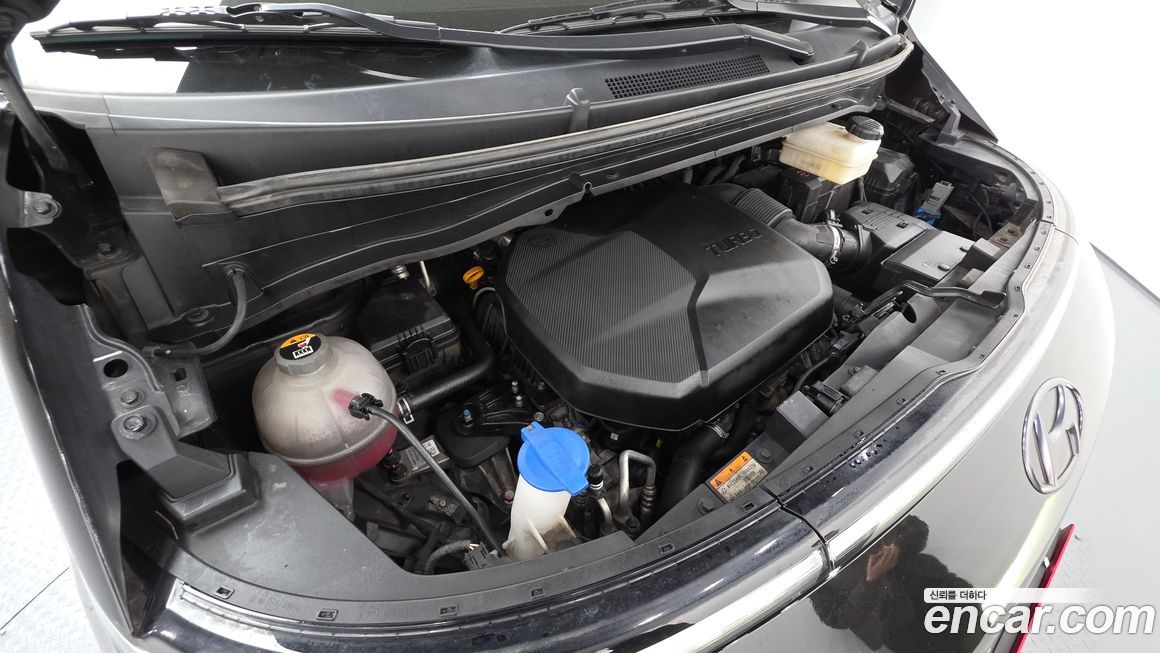Hyundai Staria 2023