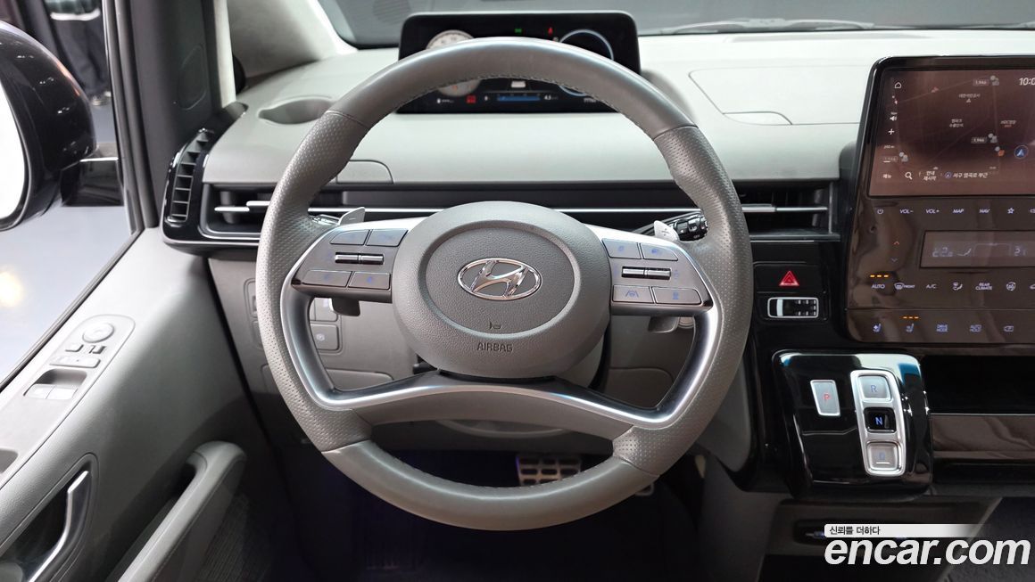 Hyundai Staria 2023