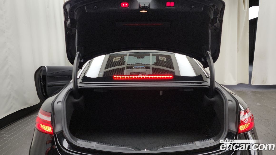 Mercedes-Benz E-Class 2019