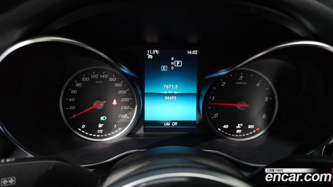 Mercedes-Benz C-Class 2019