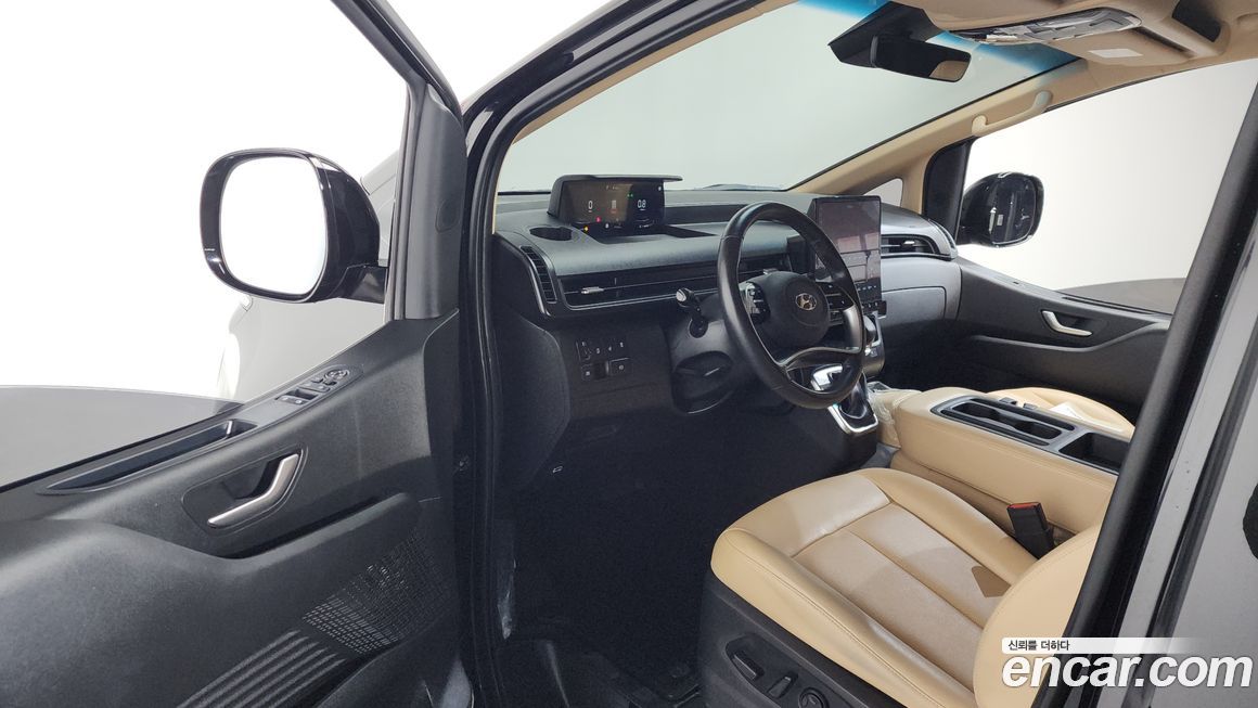 Hyundai Staria 2022