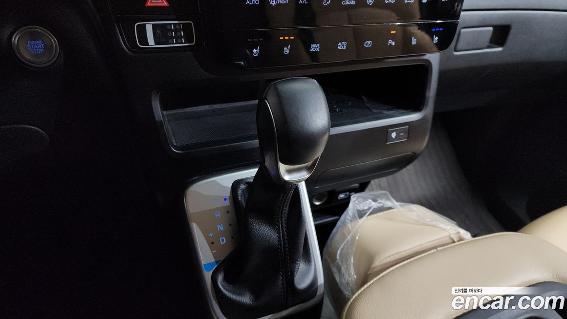 Hyundai Staria 2022