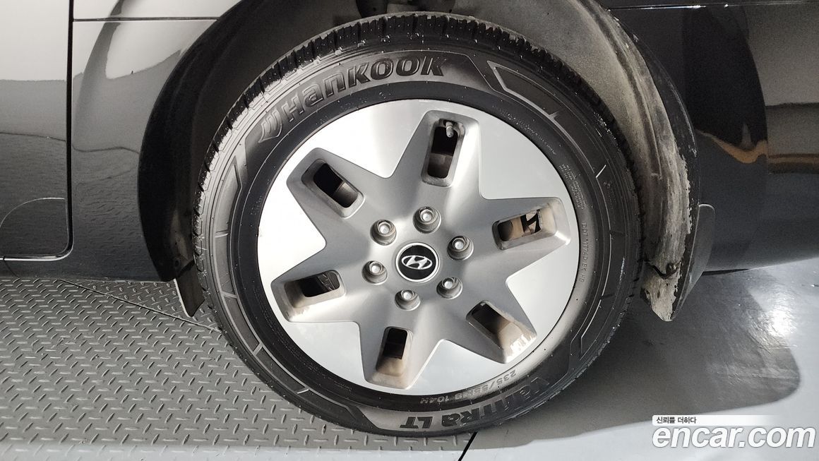 Hyundai Staria 2022