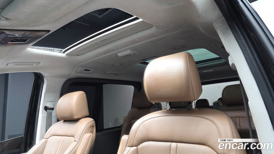 Hyundai Staria 2023