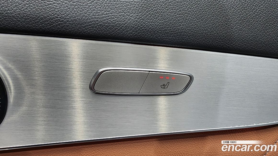 Mercedes-Benz GLC-Class 2020