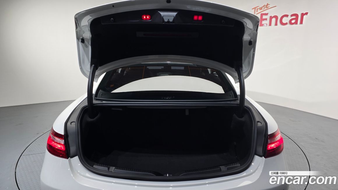 Mercedes-Benz E-Class 2019