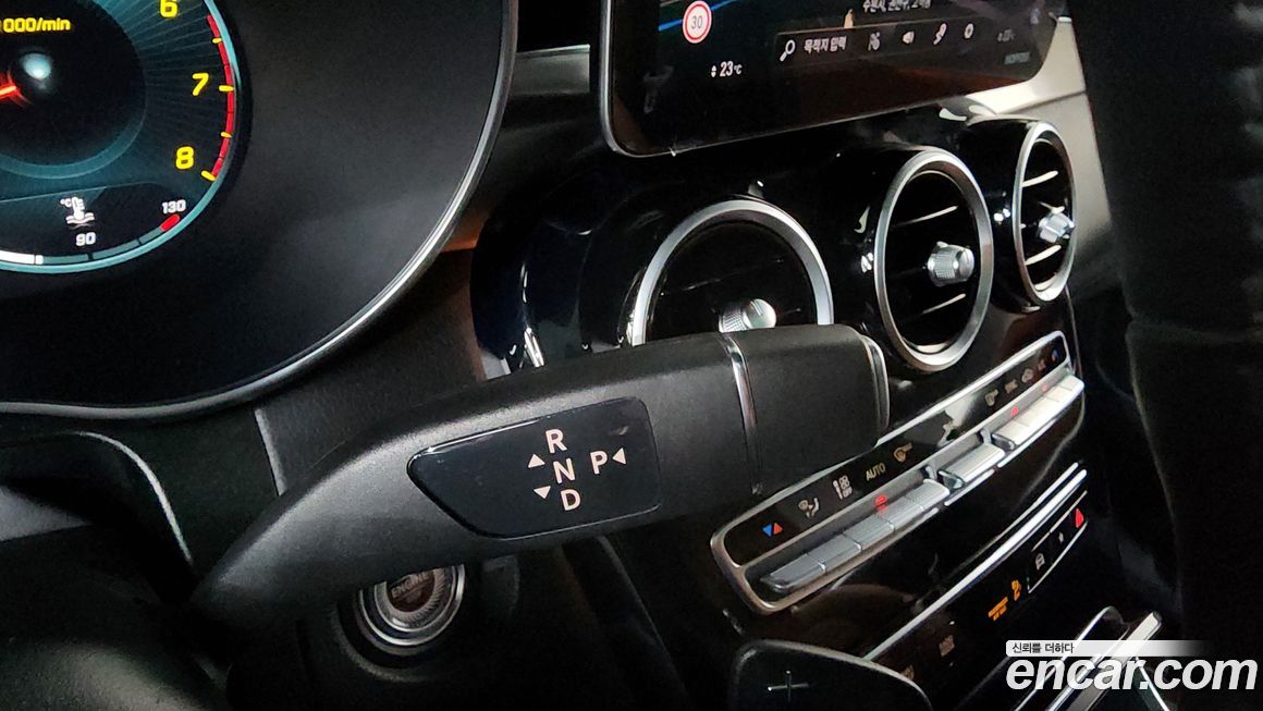 Mercedes-Benz GLC-Class 2020