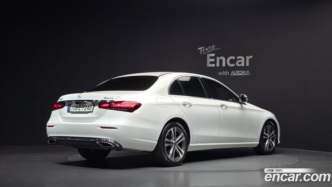 Mercedes-Benz E-Class 2021