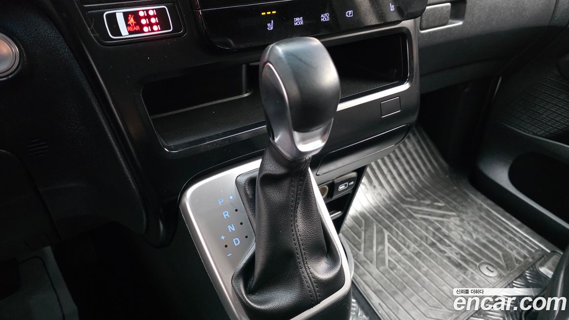 Hyundai Staria 2022
