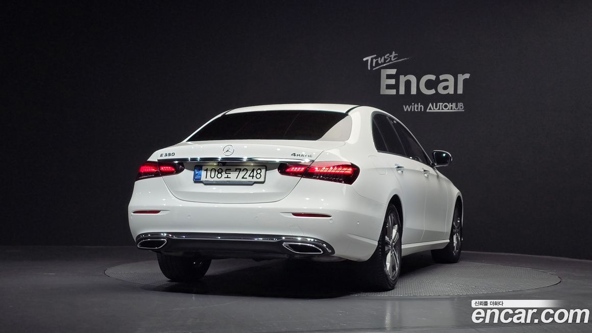 Mercedes-Benz E-Class 2021