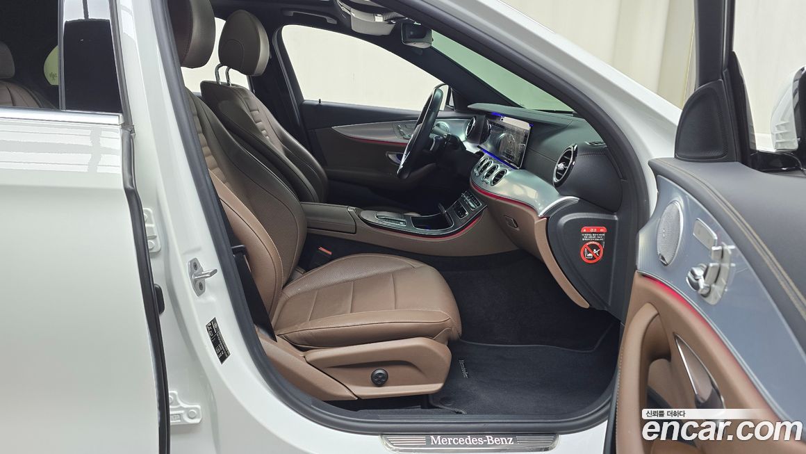 Mercedes-Benz E-Class 2021