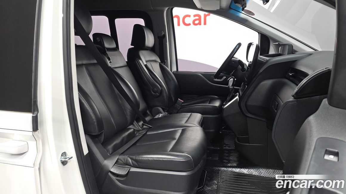 Hyundai Staria 2022
