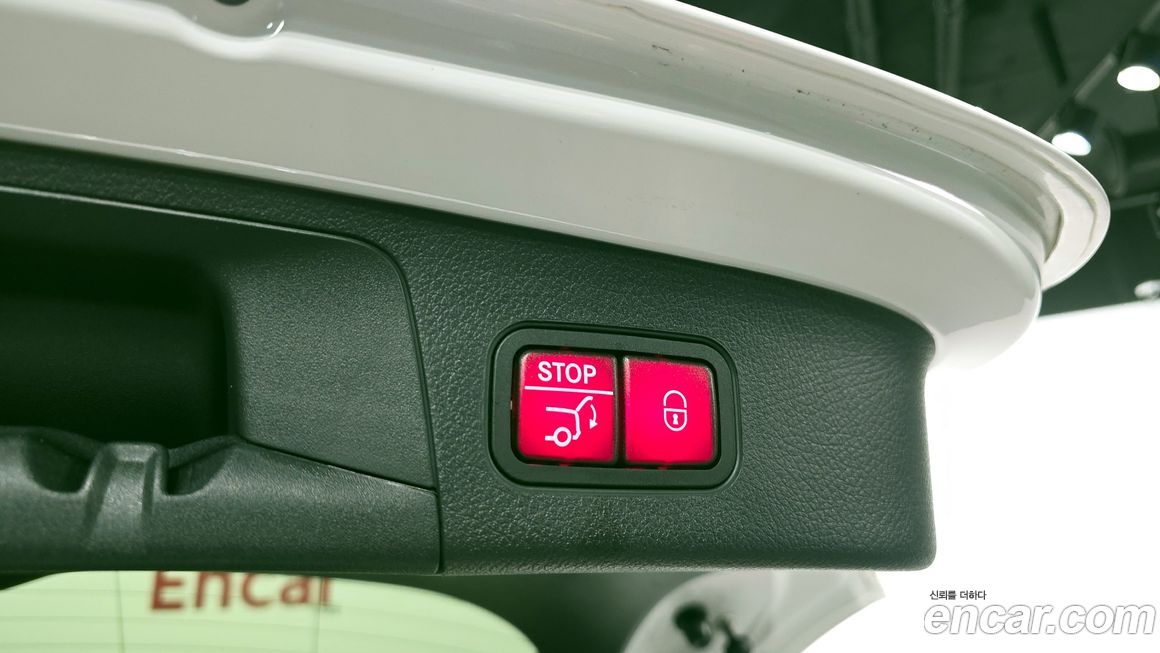 Mercedes-Benz GLA-Class 2021